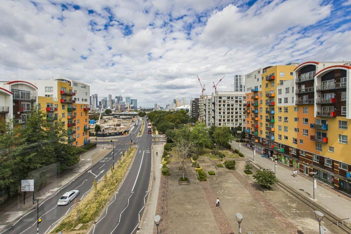 Beautiful Penthouse Apartment With Private Terrace In Greenwich Peninsula London Eksteriør billede